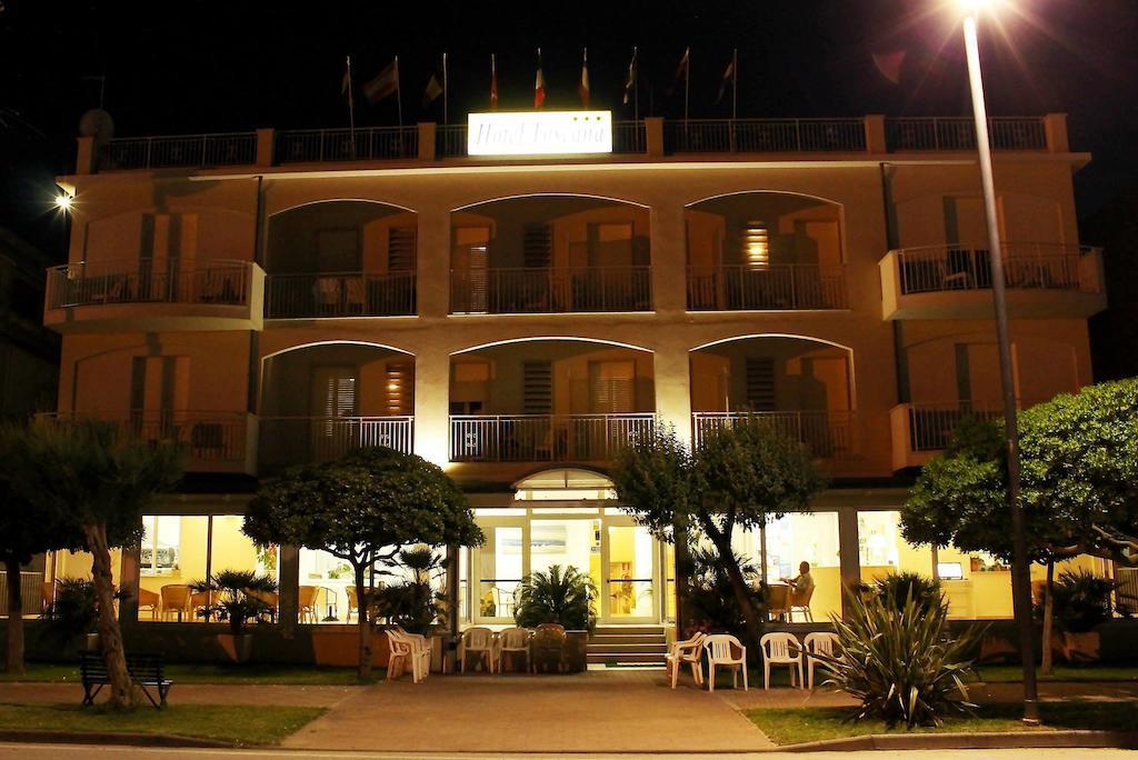 Hotel Toscana ماروتّا المظهر الخارجي الصورة