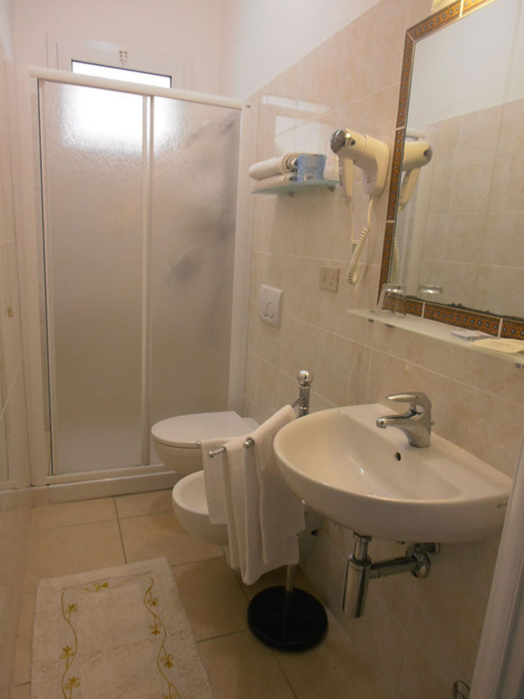 Hotel Toscana ماروتّا المظهر الخارجي الصورة